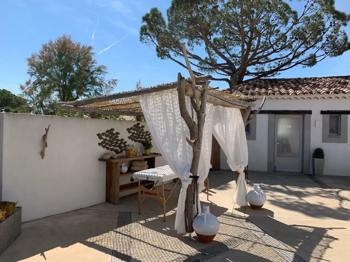 Hotel Lodge Sainte Helene Adult Only Saintes-Maries-de-la-Mer